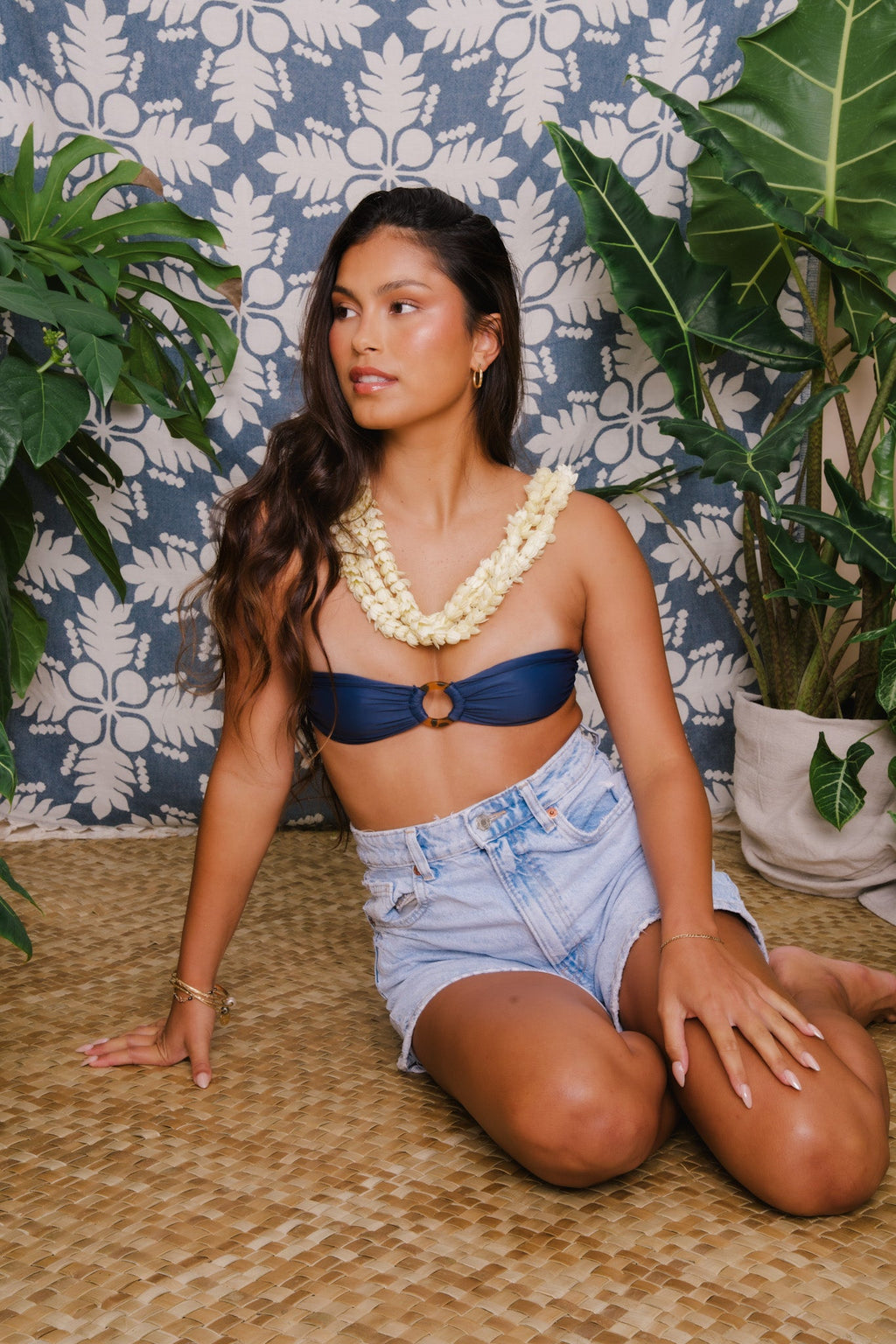Abundant ‘Ulu Luxurious Hawaiian Beach Blanket for 2 in Aurora