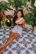 Abundant ‘Ulu Luxurious Hawaiian Beach Blanket for 2 in Aurora